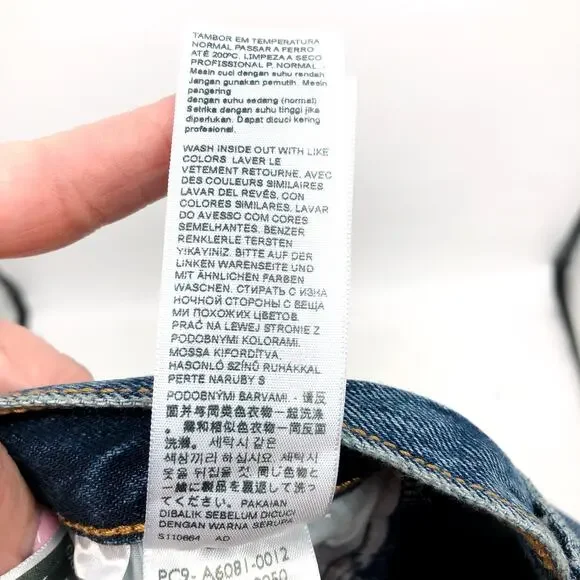 LEVI'S Women's Ribcage Wide Leg Jeans 27x32 US 4 Polar Blue A6081-0012 NWT - Picture 11 of 11